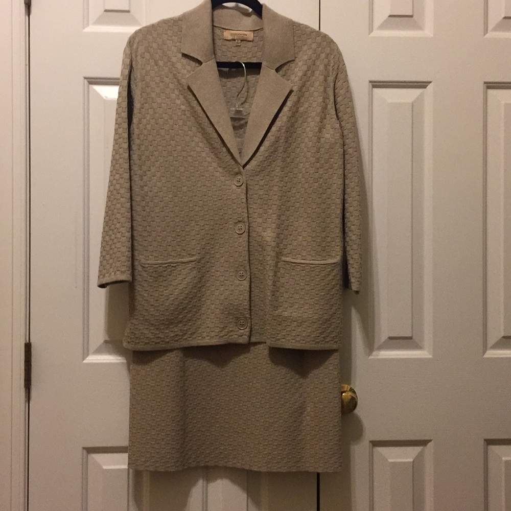 Suit